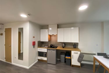 1 bed studio, Suffolk Road, Heeley, Sheffield, S24BU - Image 1